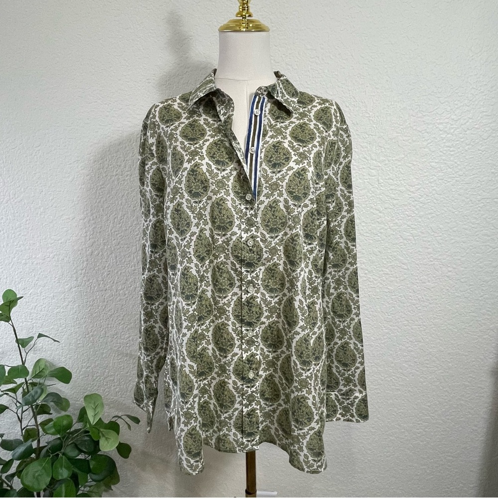 Talbots Floral Print Button-Down Shirt 💚